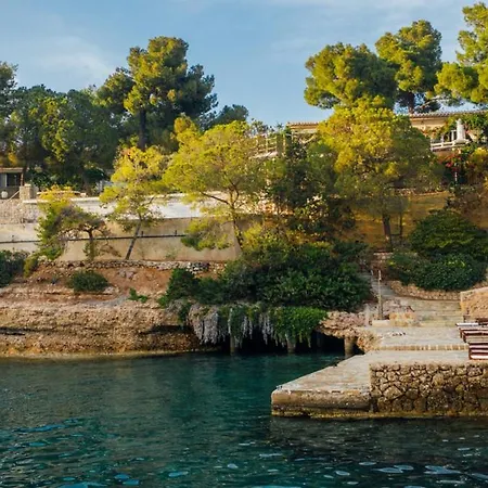 Villa Vasiliki's Front And Pool Porto Heli